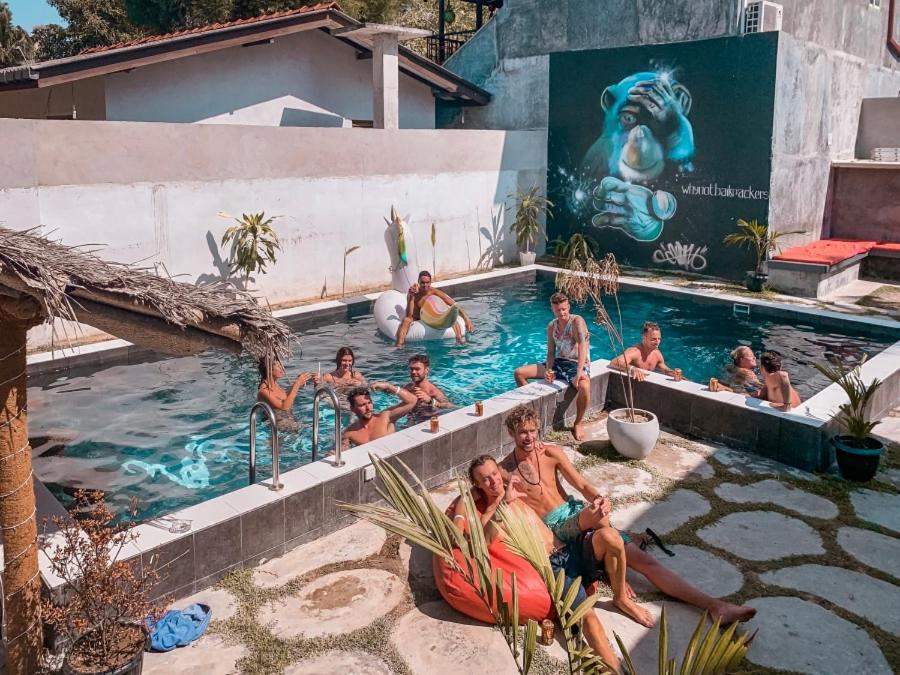 A Pousada Why Not Backpackers Mirissa Exterior foto
