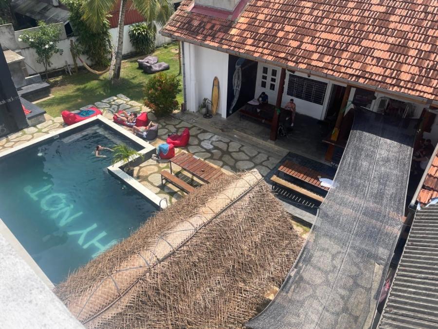 A Pousada Why Not Backpackers Mirissa Exterior foto